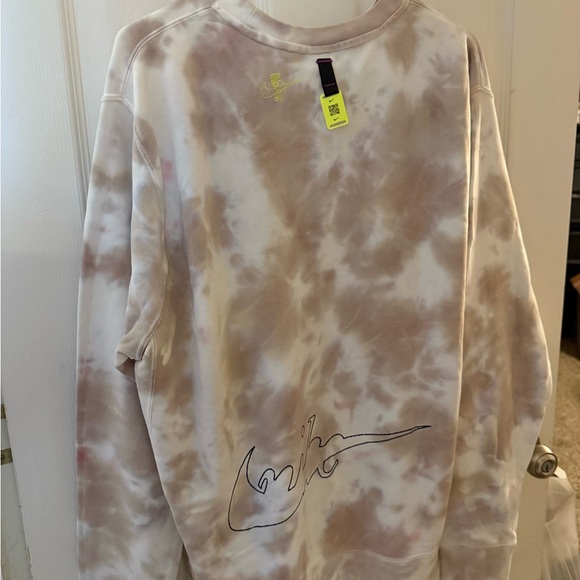 Nike Sweater Tan NWT - Picture 2 of 2